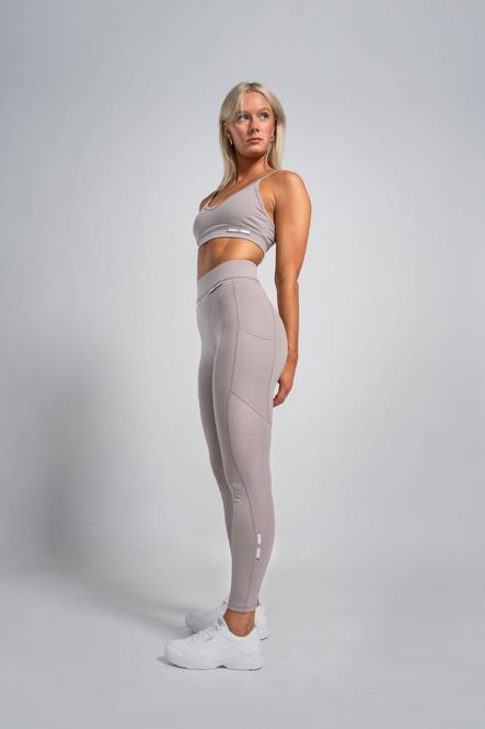 Huvudbild i am it Tights Greige Mist 